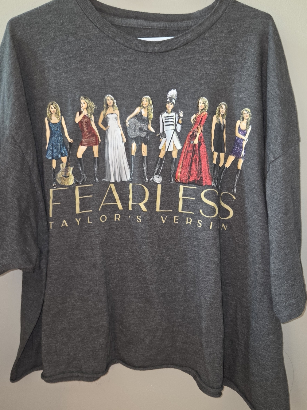 Official Taylor Swift Fearless Taylors Version Gray Cropped Graphic Tee Shirt 3X